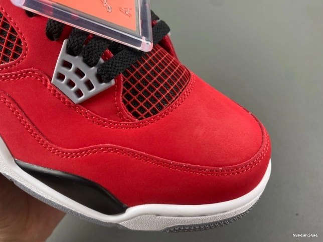 HYPE 308497-603 Toro Bravo Jordan Retro 4 0808